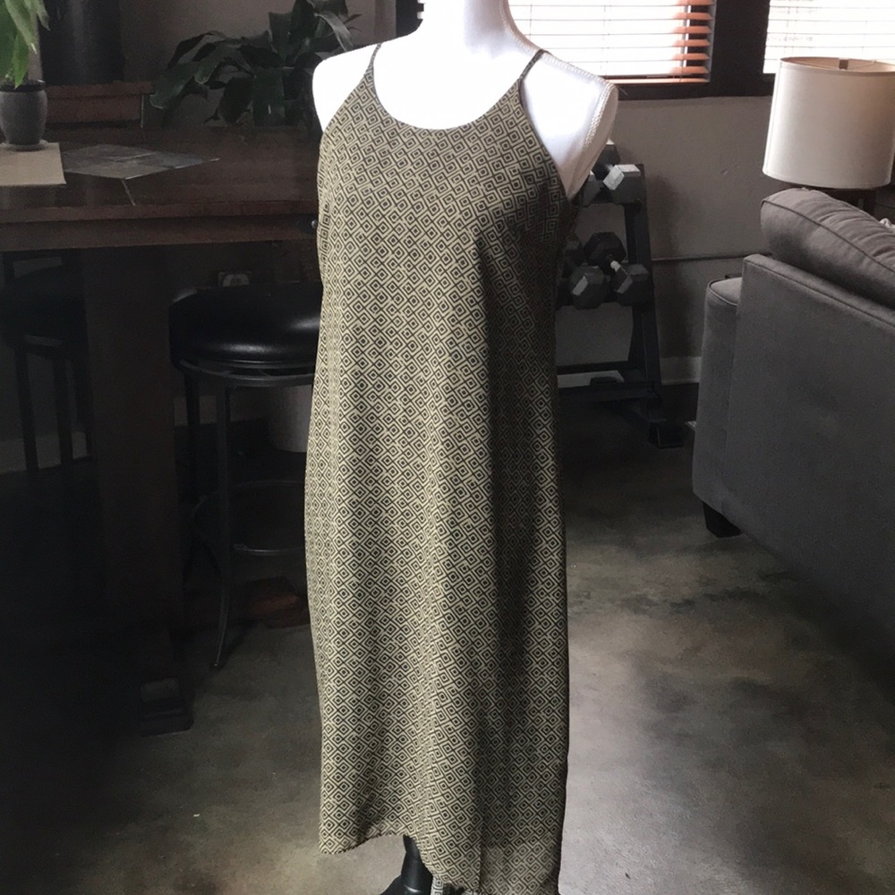 Sleeveless Highlow Dress